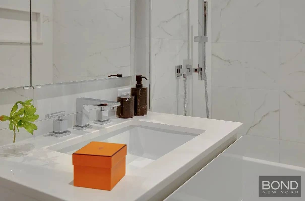 1 bed apartment in Midtown East