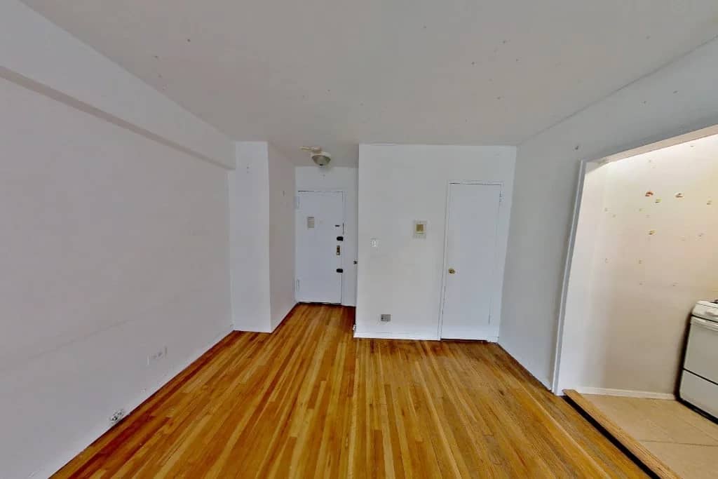 Studio apartment in Midtown East