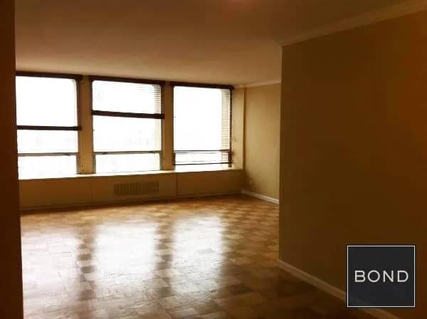 1 bed apartment in Midtown East