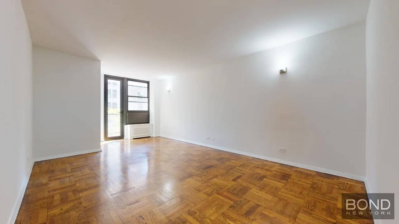Studio apartment in Murray Hill