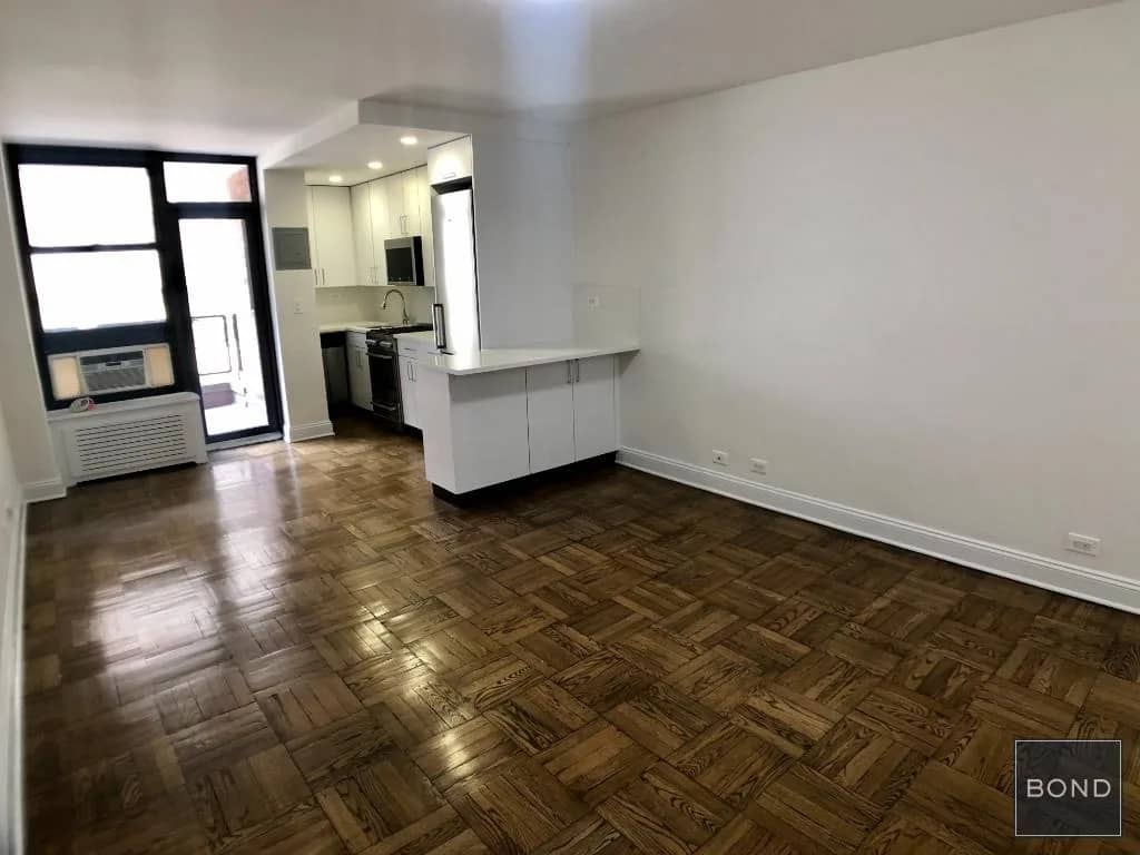 Studio apartment in Murray Hill