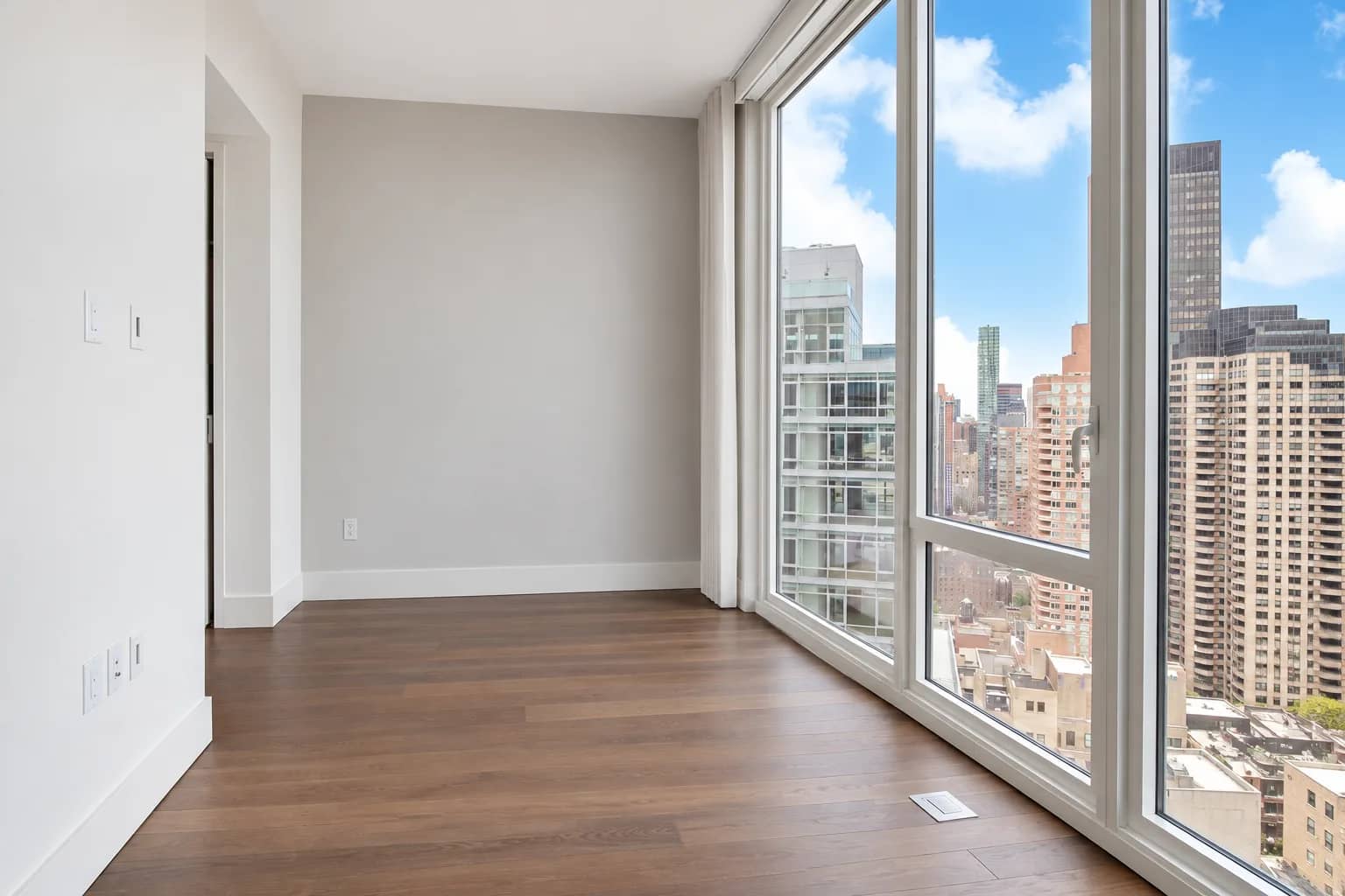 Studio apartment in Midtown East