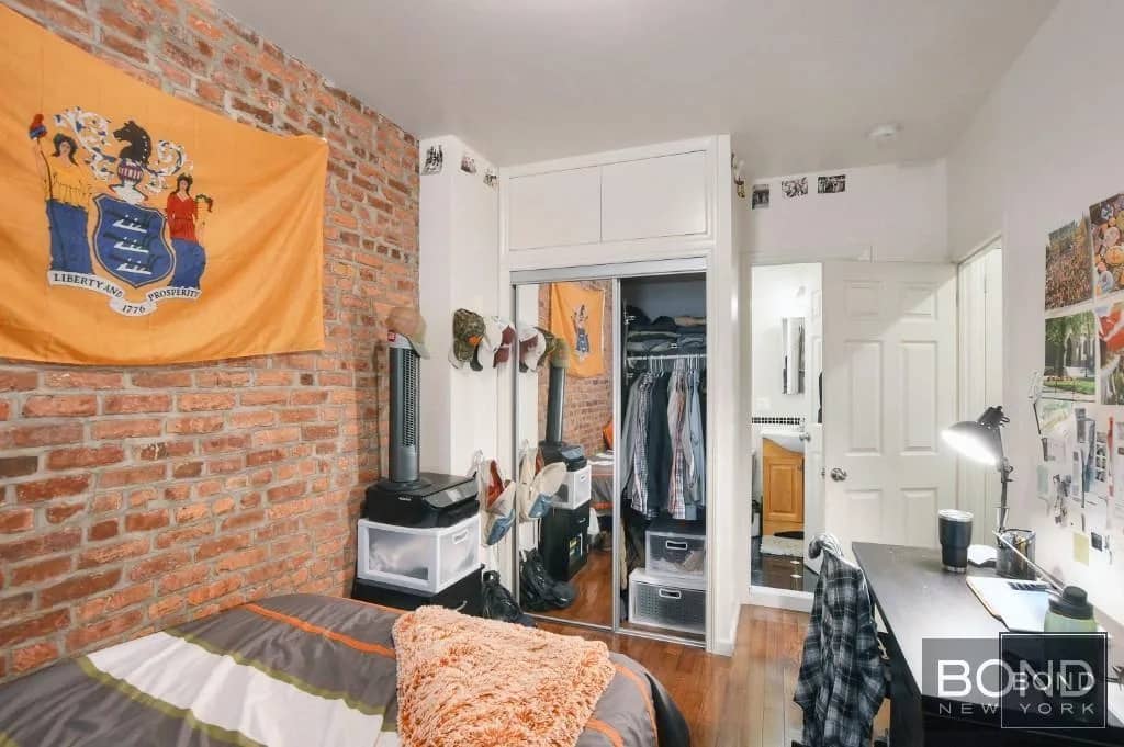 2 bed apartment in Lower East Side/Chinatown