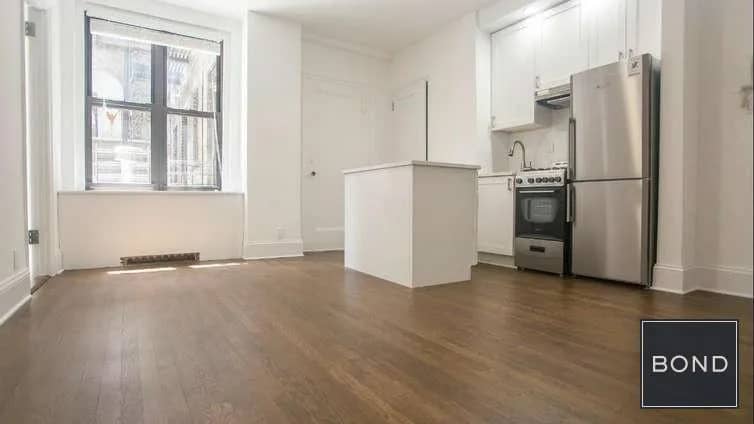 Studio apartment in Midtown East