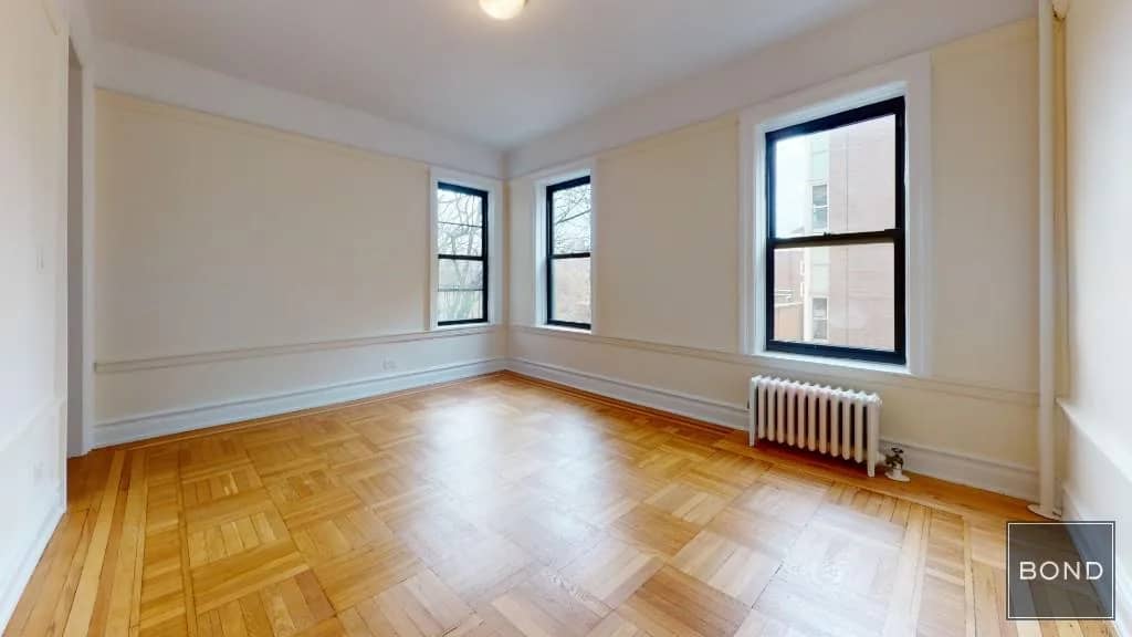 1 bed apartment in Inwood
