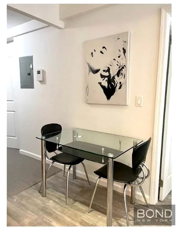 2 bedrooms in Midtown West, Manhattan, photo 3
