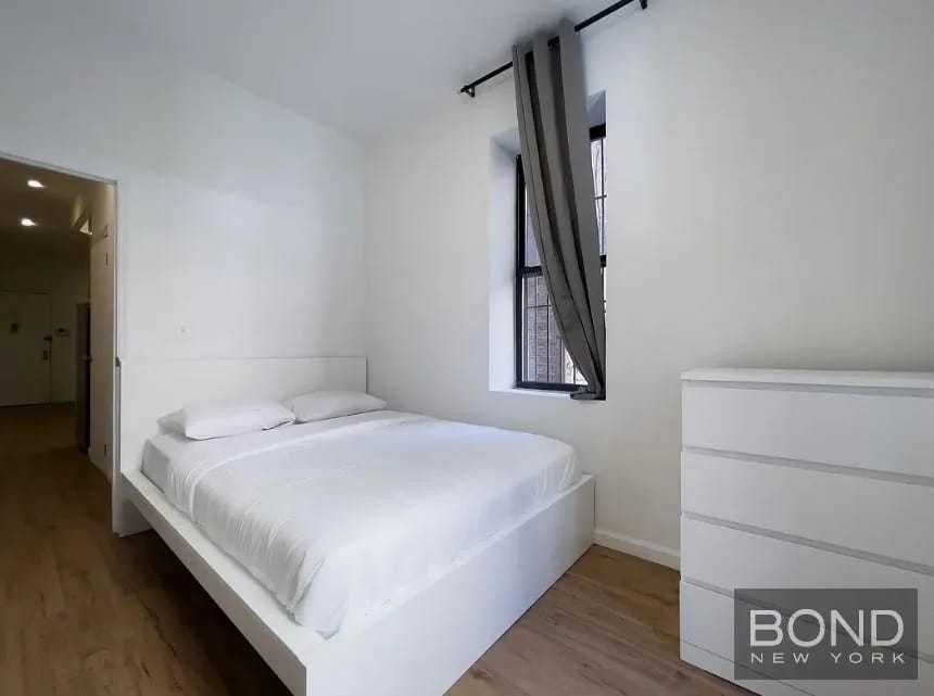 2 bedrooms in Midtown West, Manhattan, photo 3
