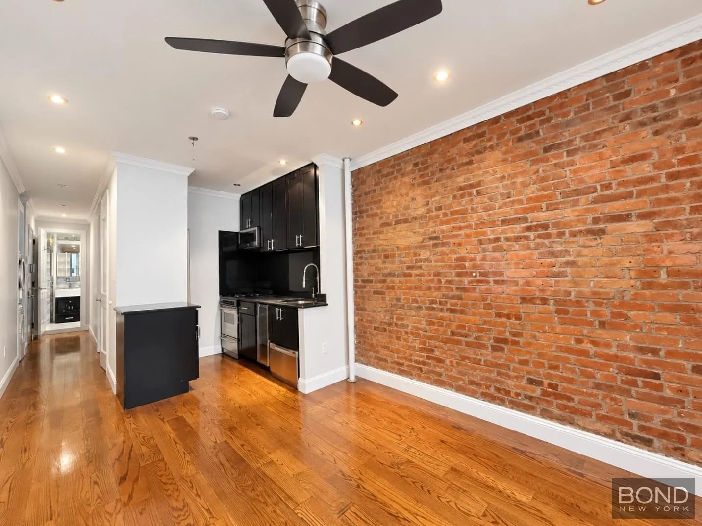 2 bedrooms in Midtown West, Manhattan, photo 3