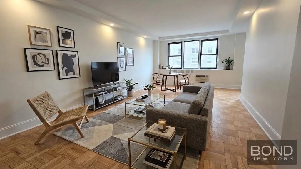 2 bedrooms in Upper East Side, Manhattan, photo 2