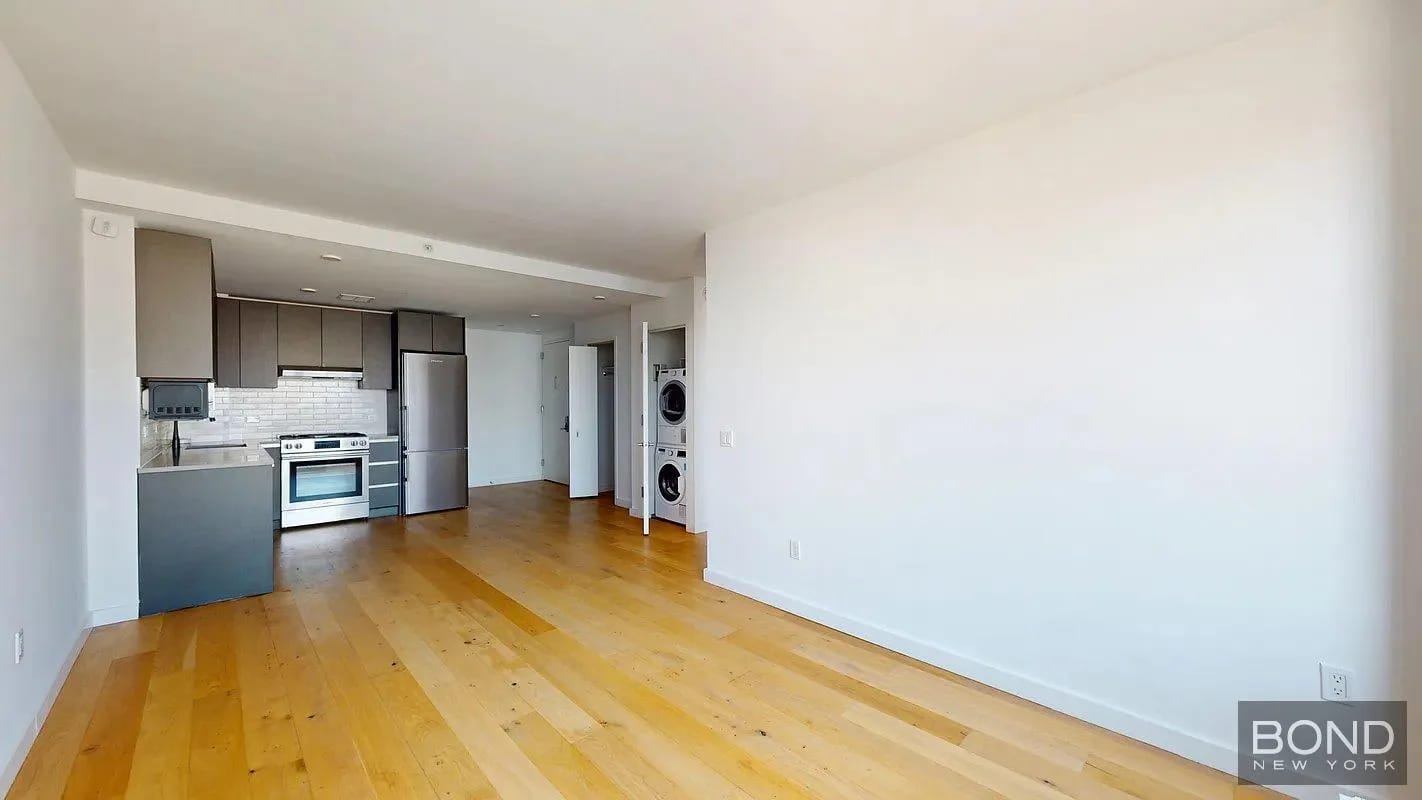 2 bedrooms in Flushing, Queens, photo 9