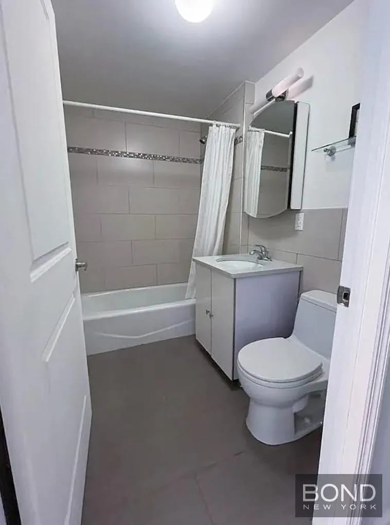 2 bedrooms in Midtown West, Manhattan, photo 5