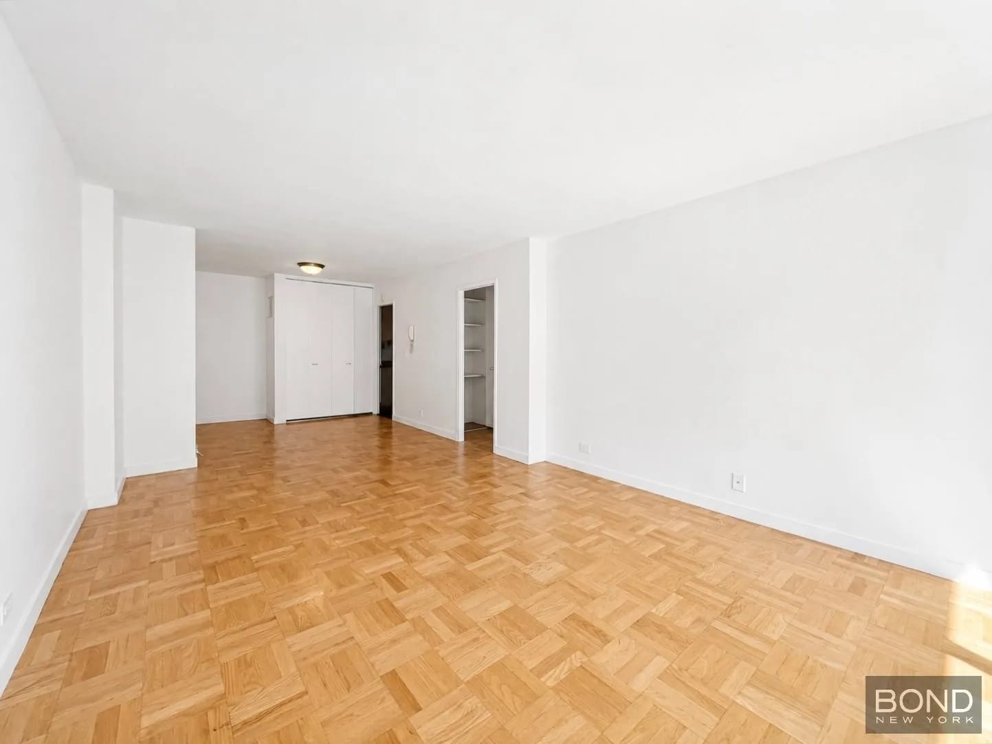 1 bedroom in Midtown East, Manhattan, photo 4