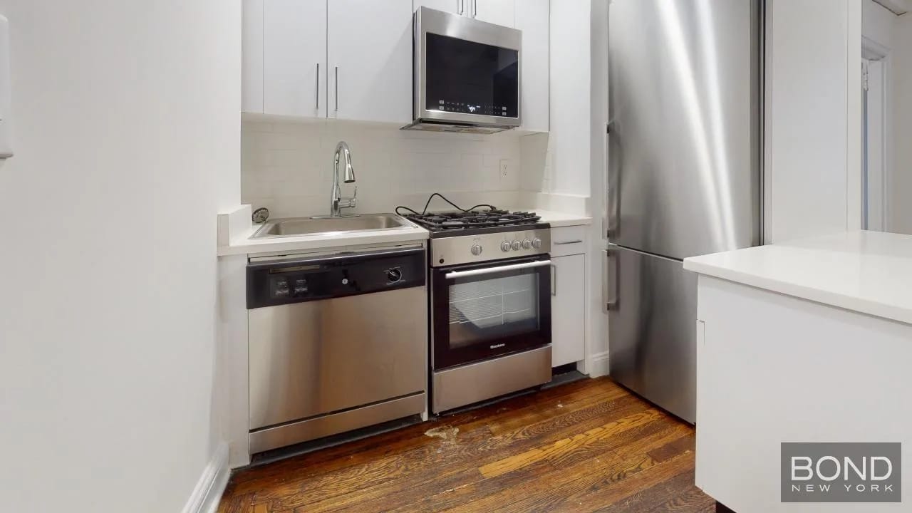 1 bedroom in Midtown East, Manhattan, photo 8