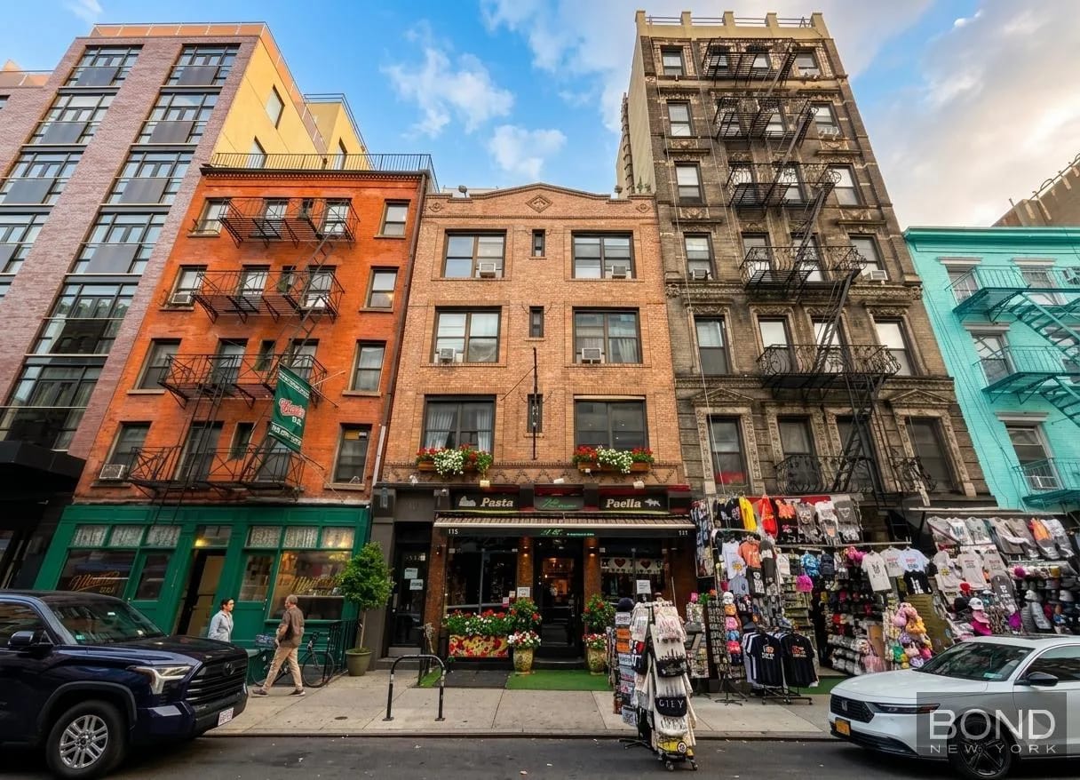 3 bedrooms in Little Italy, Manhattan, photo 9