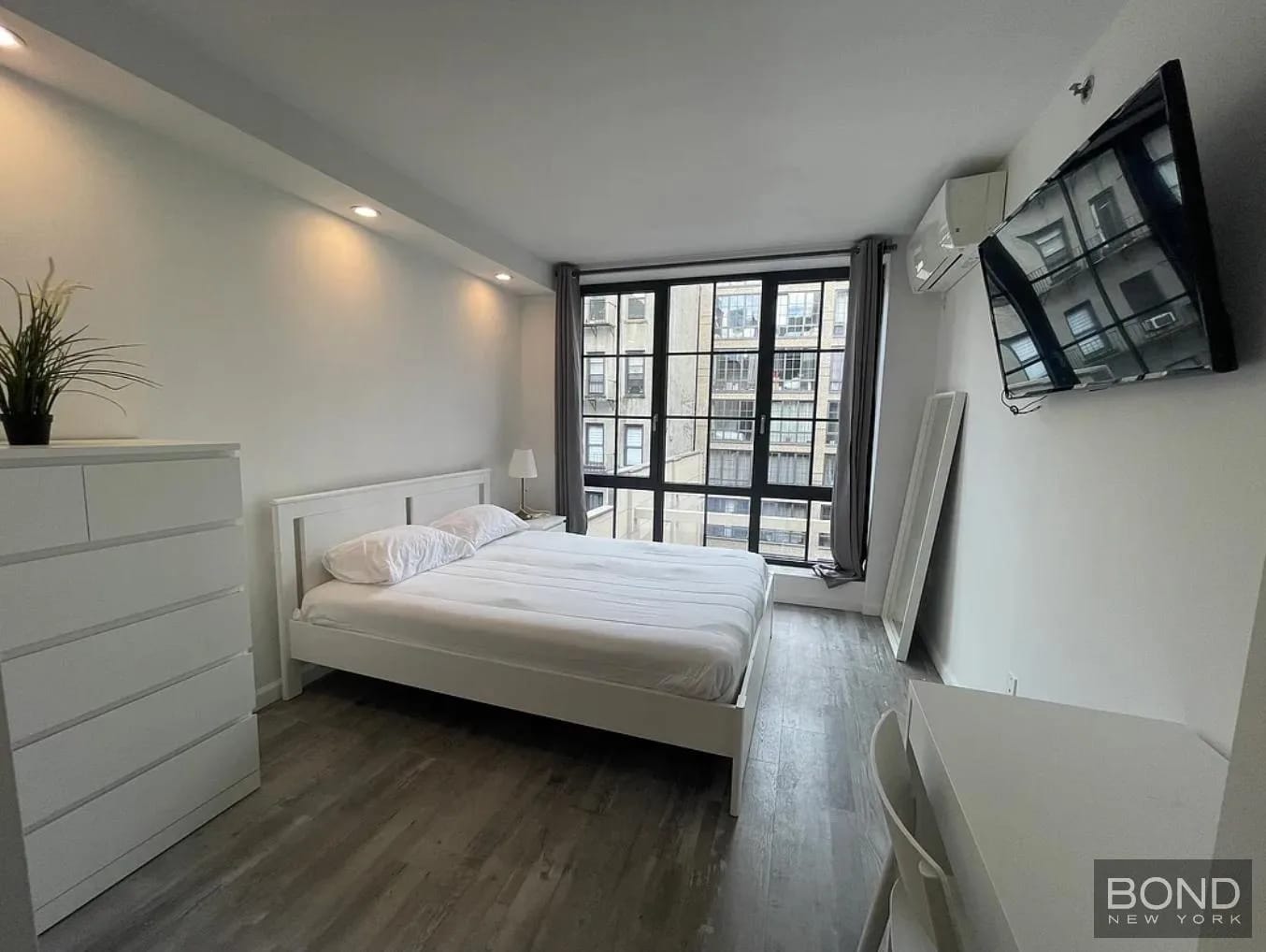 3 bedrooms in Midtown West, Manhattan, photo 3