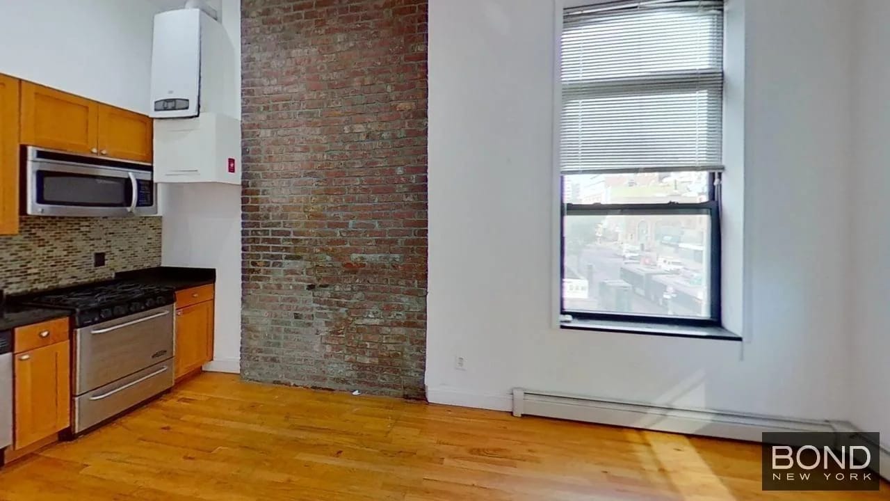 3 bedrooms in East Village, Manhattan, photo 2