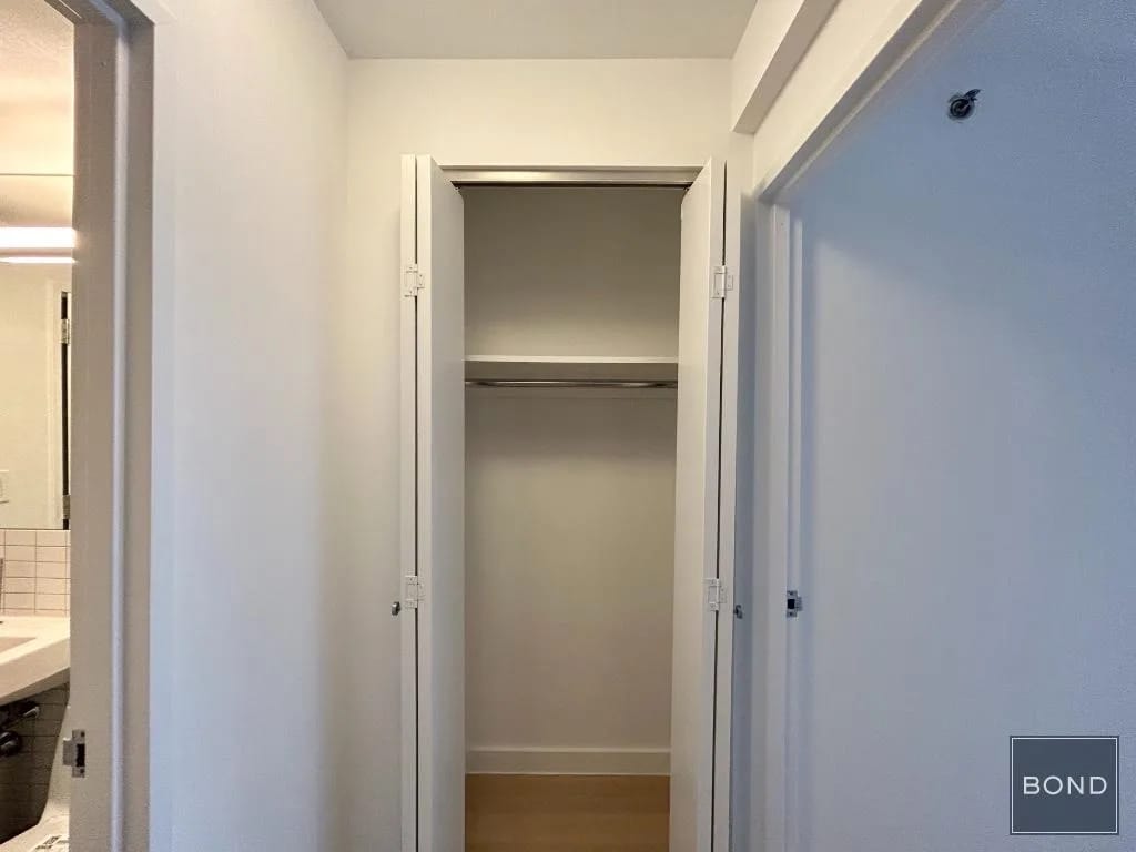 1 bedroom in Murray Hill, Manhattan, photo 16
