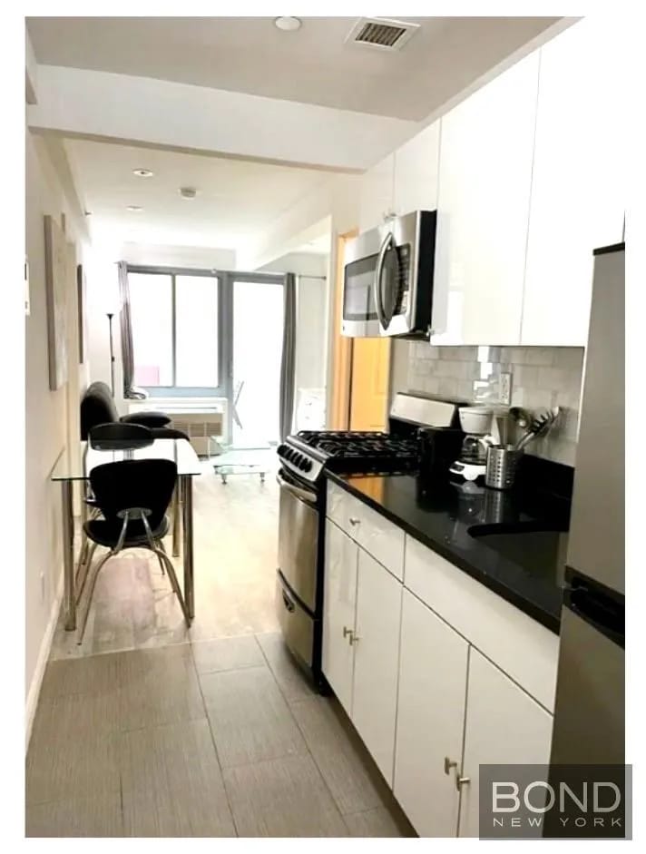 2 bedrooms in Midtown West, Manhattan, photo 1