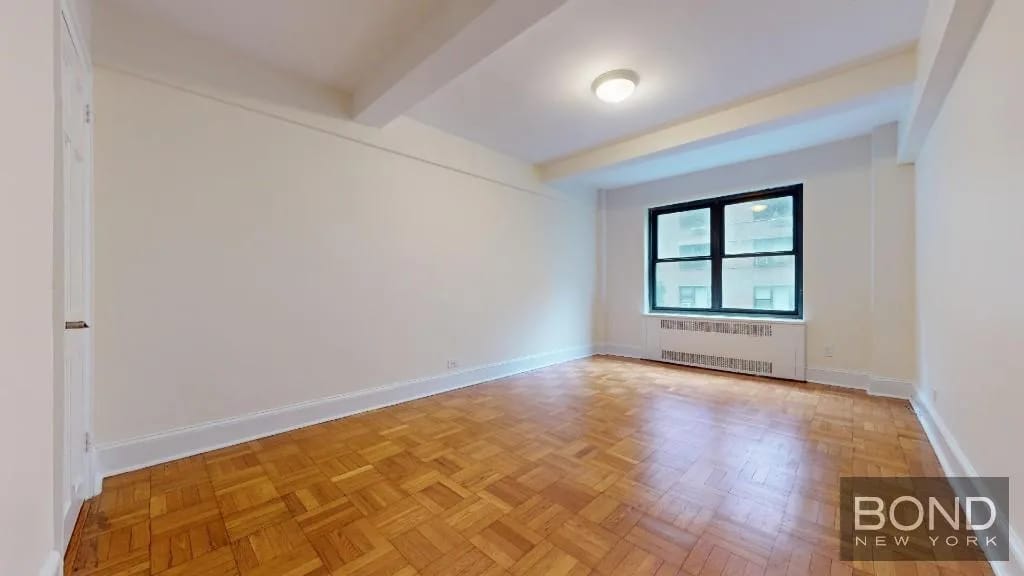 2 bedrooms in Midtown East, Manhattan, photo 2