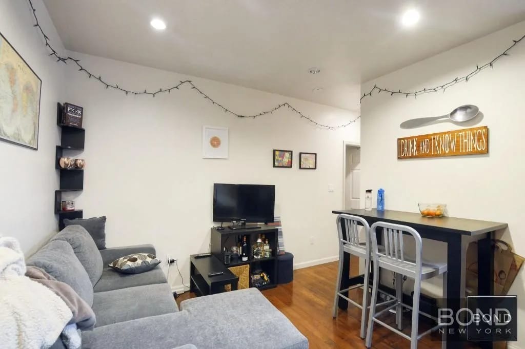2 bedrooms in Lower East Side/Chinatown, Manhattan, photo 3