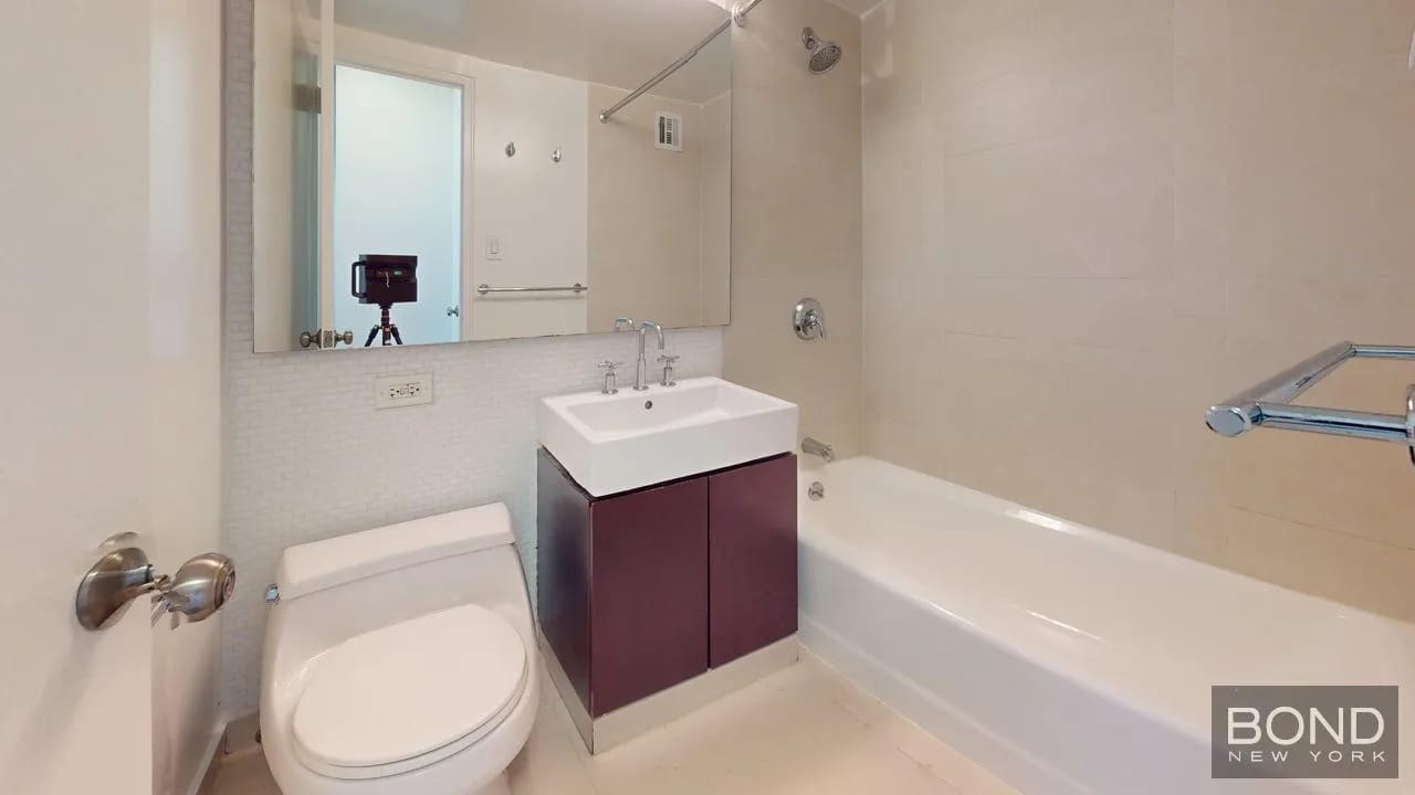 1 bedroom in Upper East Side, Manhattan, photo 4