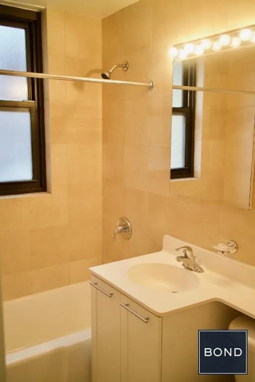 1 bedroom in Midtown East, Manhattan, photo 3