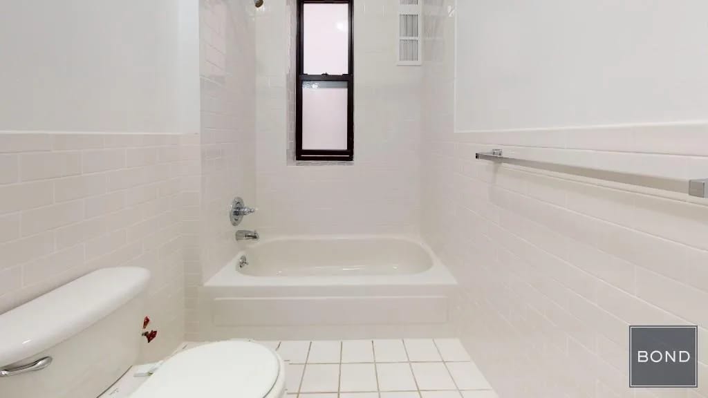 1 bedroom in Inwood, Manhattan, photo 13