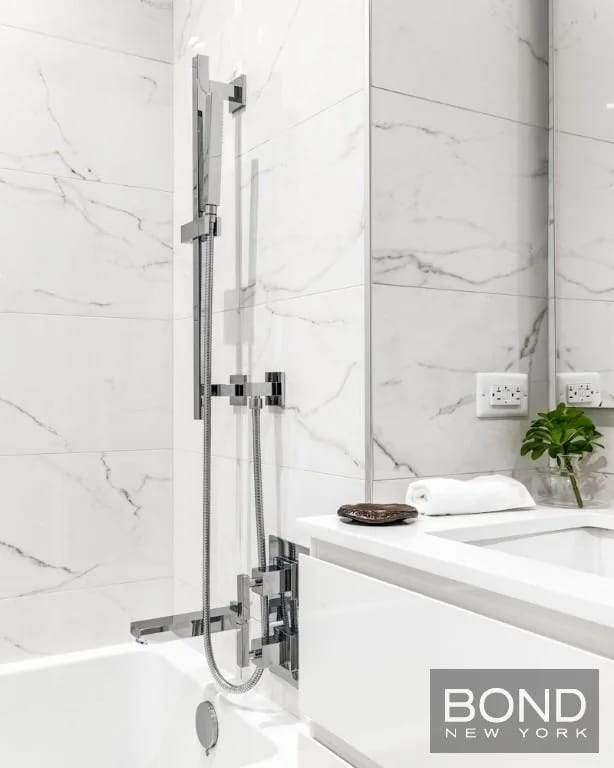 1 bedroom in Midtown East, Manhattan, photo 8