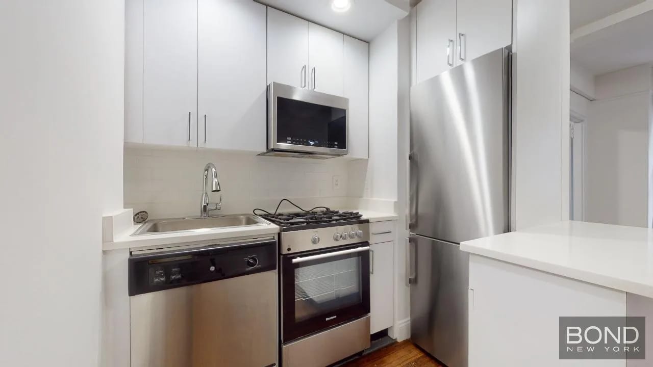 1 bedroom in Midtown East, Manhattan, photo 3