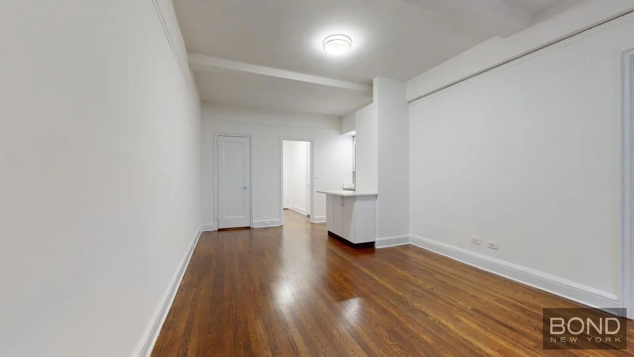 1 bedroom in Midtown East, Manhattan, photo 2
